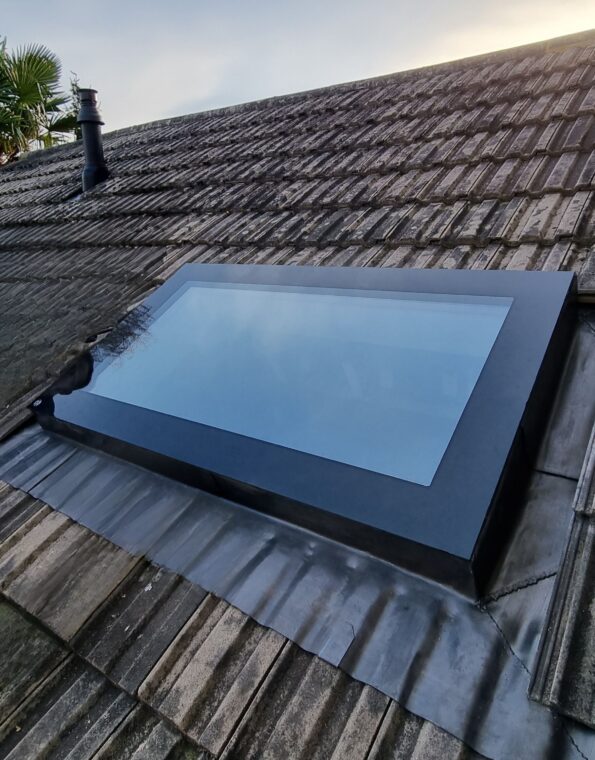 cheap-skylight-roof-window-flat-pitched-roof (2)